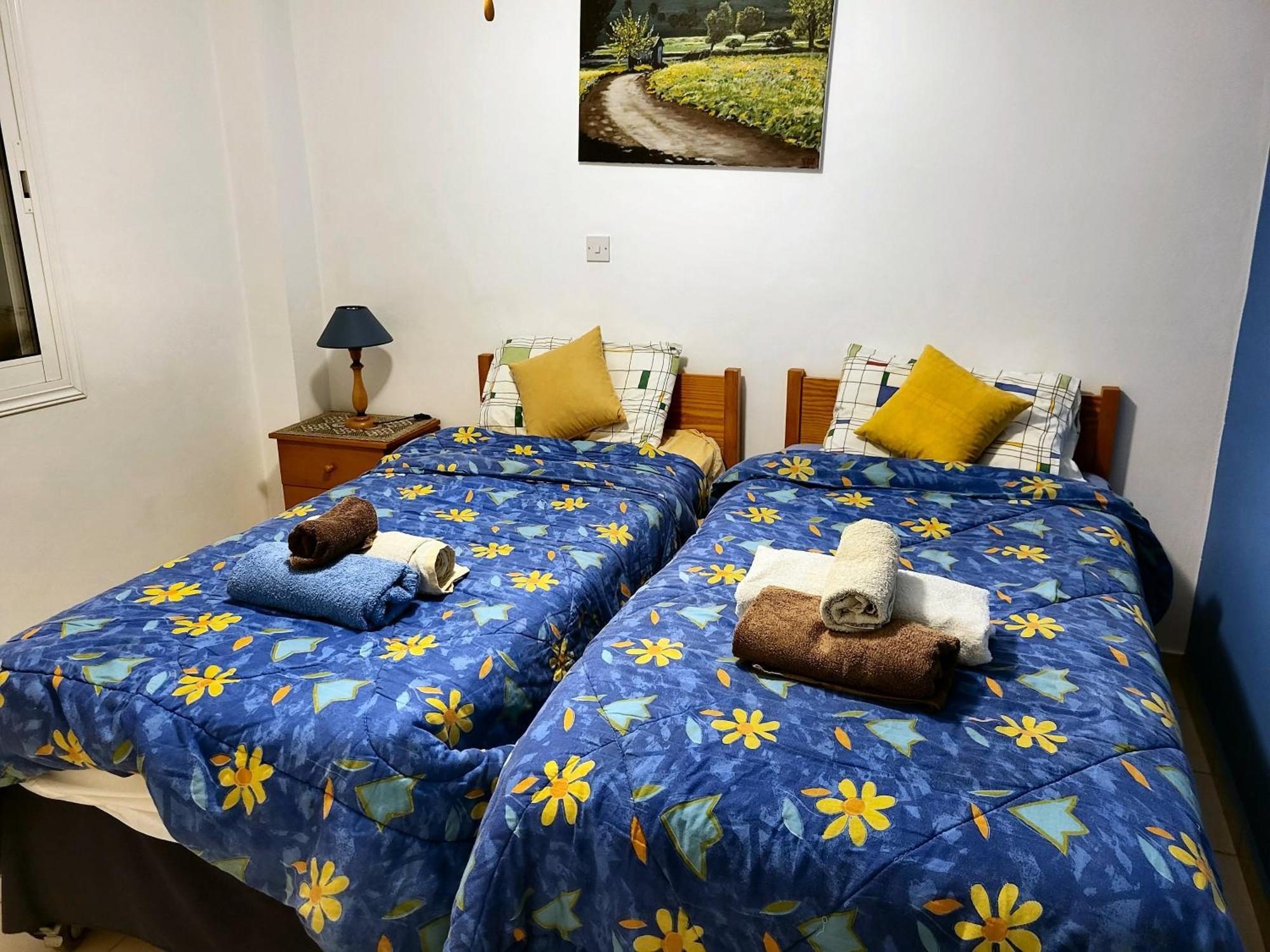 Award-Winning 3-Bedroom Apartment Near Beach パ フォス エクステリア 写真